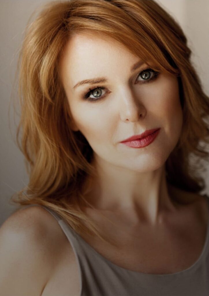 1583447007 carousel a