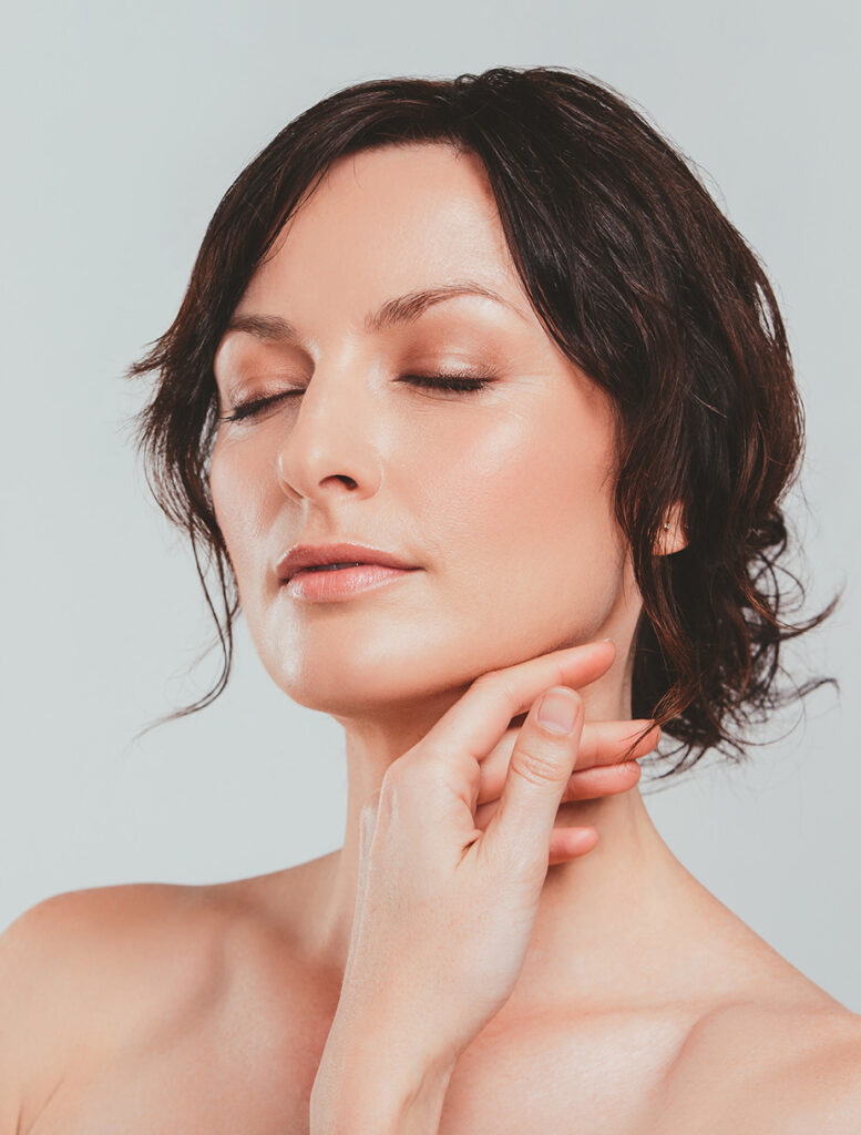 1585594263 facelift scars